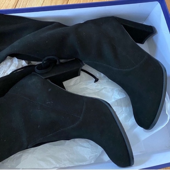 Stuart Weitzman suede Tieland over the knee boots in black (NEW) - Picture 4 of 6